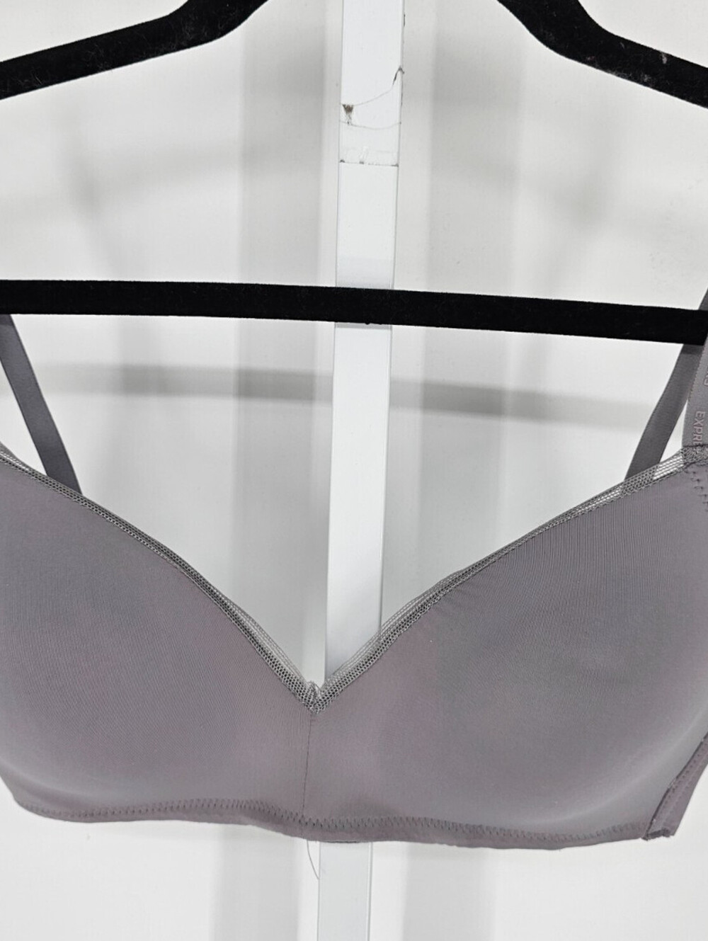 Express Womens Sz 34C Lightly Lined Classic T Shirt Bra Light Purple Gray